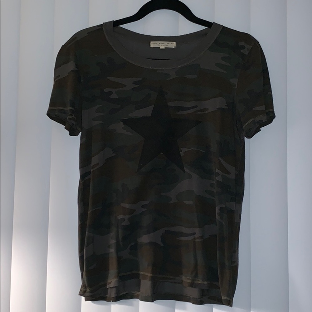 Camouflage tee shirt